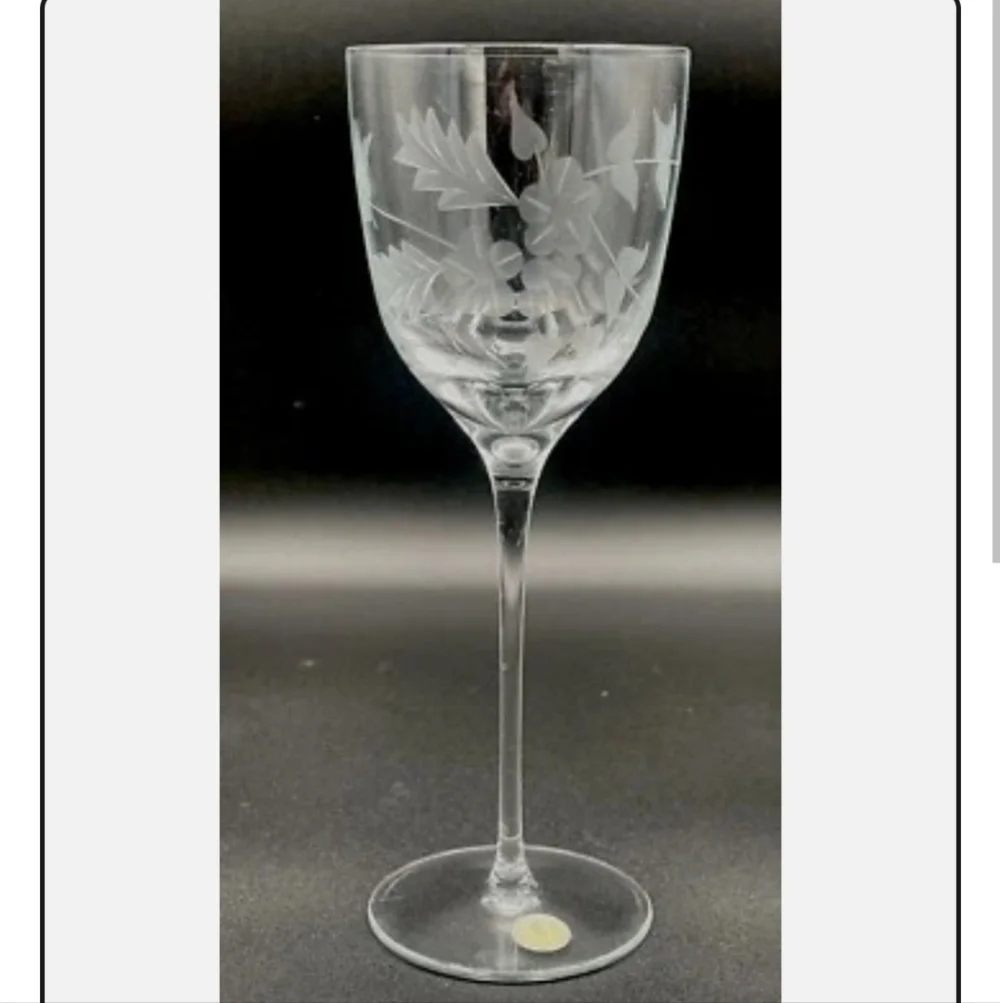 Floral Leaf Pattern Etched Crystal Hand Blown Romania Crystal Wine Glasses Set